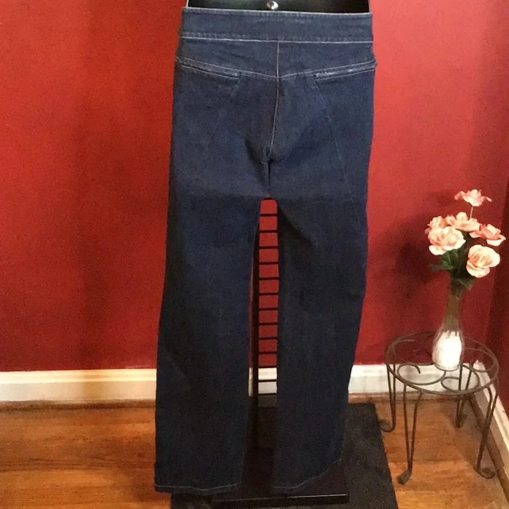 Kenneth Cole 97% cotton